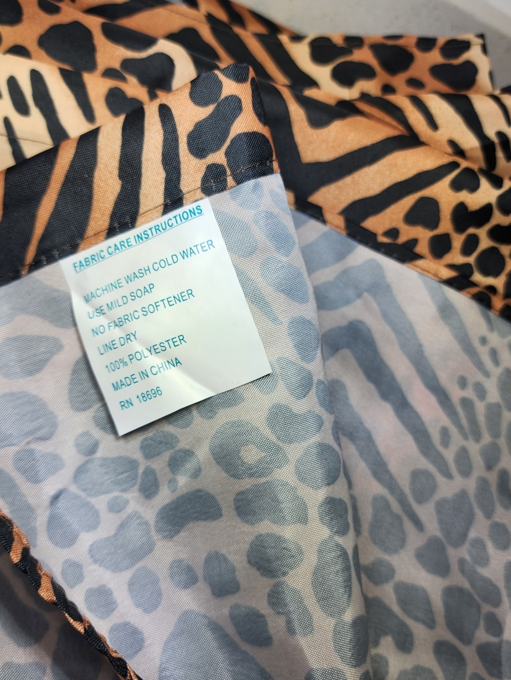 7pc Animal Safari Print Shower Curtain Set in Black and Tan New - Picture 11 of 15